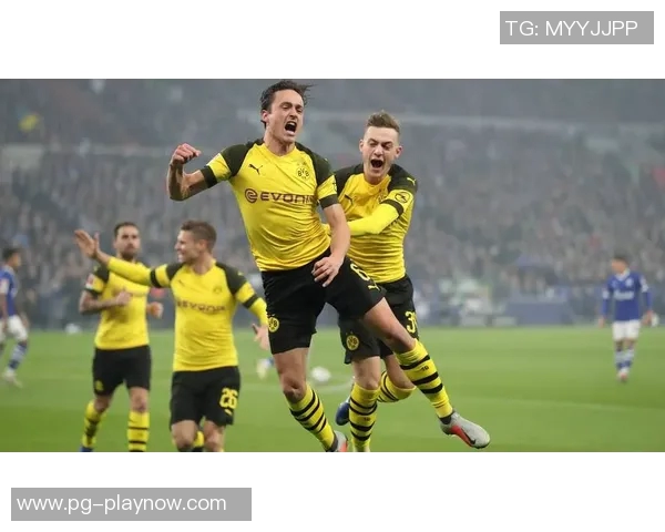 足总杯惊现争议判罚多特蒙德1-0力克拜仁引爆全场激情