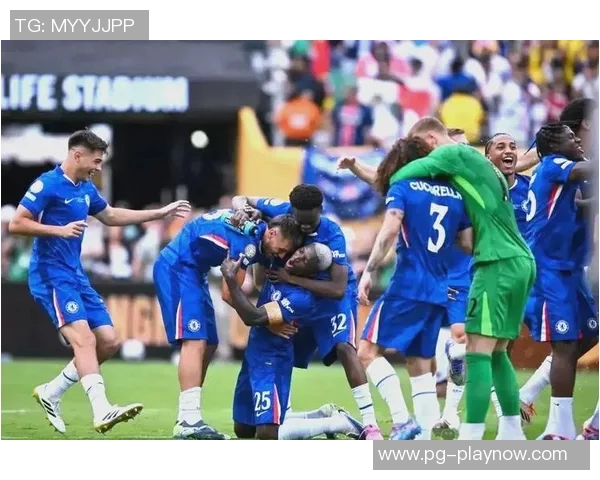 意甲激战:巴黎圣日耳曼与切尔西平局红牌争议引发全场热议