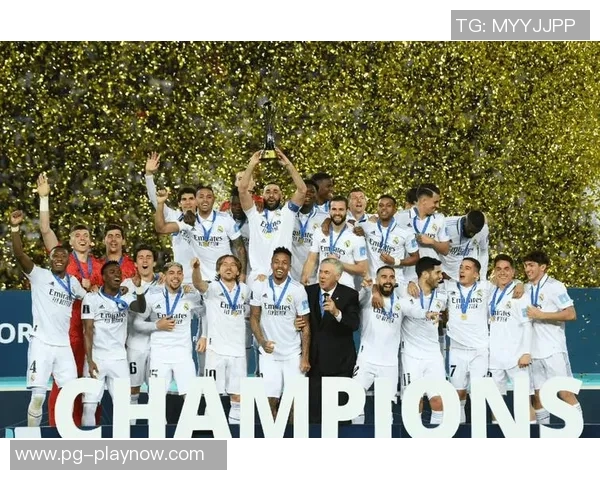 欧冠震撼战役里昂狂胜皇马五球大捷引发全场沸腾